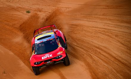 Etapa 2 Dakar 2022 (Hail-Al Qaisumah) Coches. Loeb y Lurquin meten presión